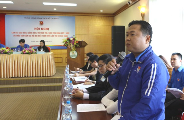 Cán bộ, giảng viên, trí thức trẻ, sinh viên góp ý Dự thảo văn kiện Đại hội đại biểu toàn quốc lần thứ XII của Đảng